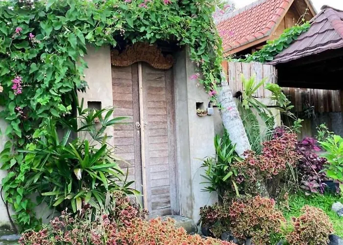 2br W Pool- Sayan, Villa